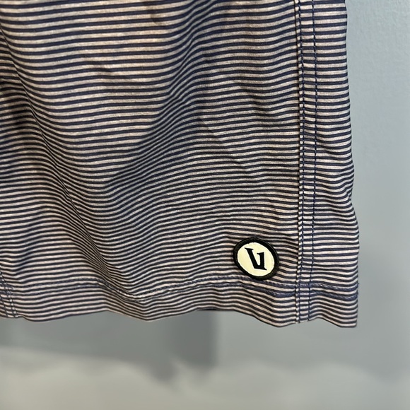 Vuori Kore Shorts Gray Blue Striped Lined Drawstring Athletic Mens Small - Picture 2 of 7